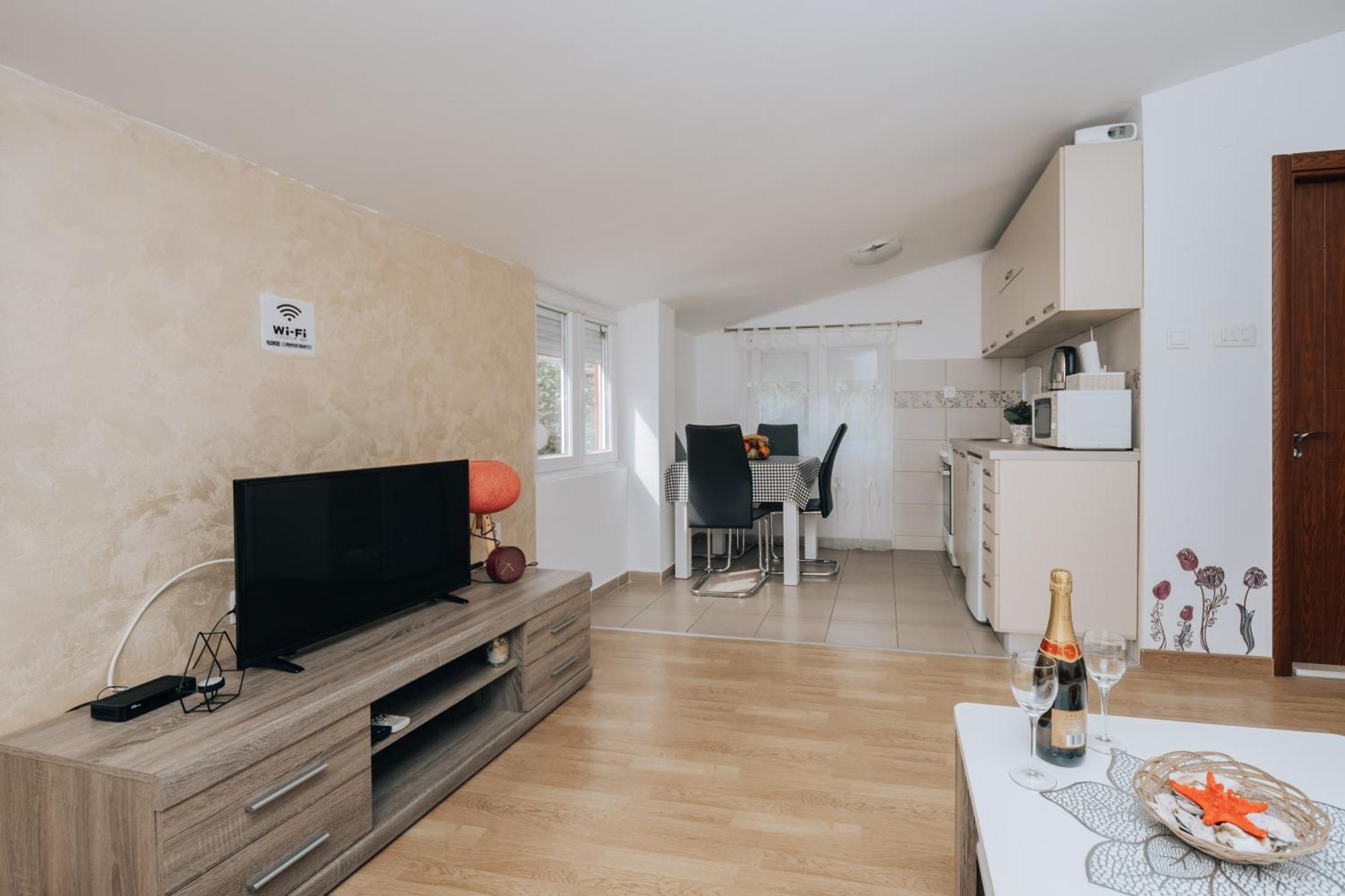 Paradise Bay Apartments Kotor Extérieur photo
