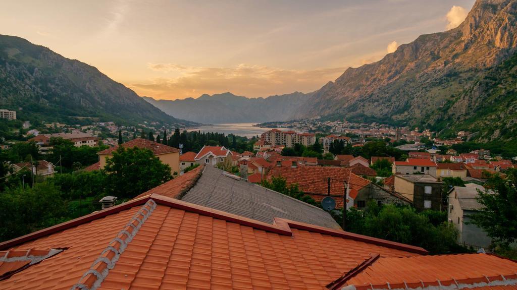 Paradise Bay Apartments Kotor Extérieur photo